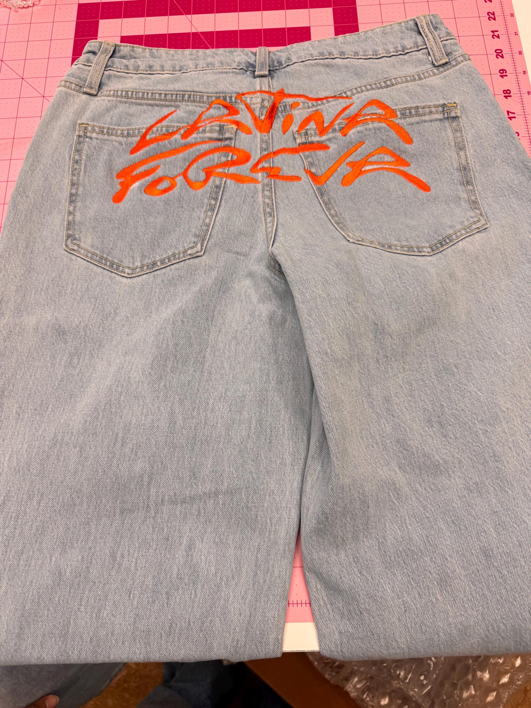 Latina Forever Jeans, Embroidered Denim Pants, Wide Leg Jeans, Chicana Style, Trendy Handmade Jeans, Festival Outfit, karol g, tropicoqueta